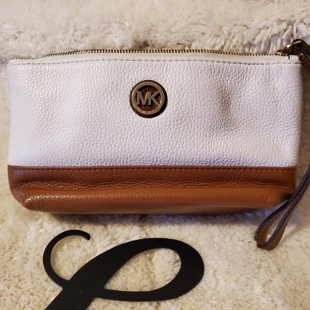 Michael Kors wristlet